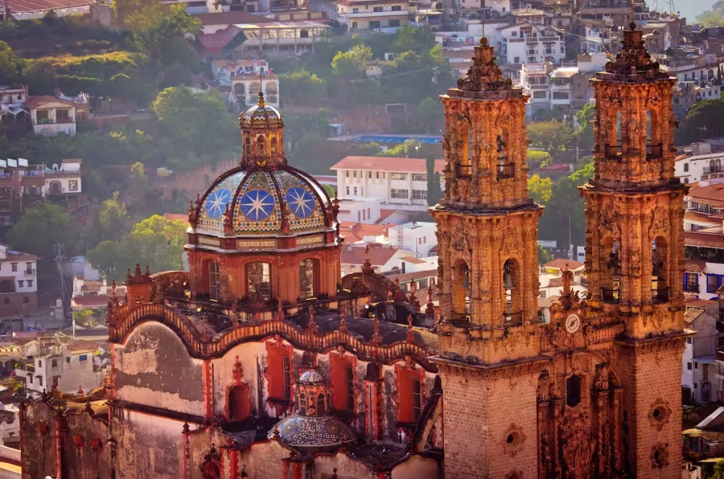Parroquia de Santa Prisca en el centro de Taxco de Alarcón