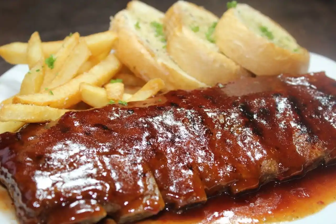Costillas en salsa BBQ